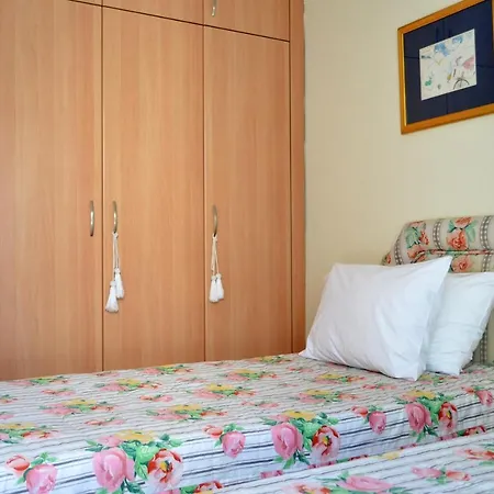 Delmare Dion Apartment *