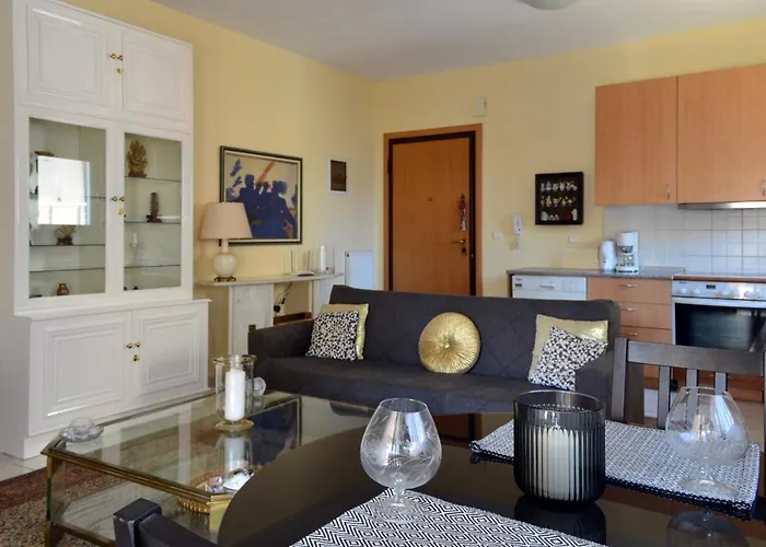 Delmare Dion Apartamento Tesalónica